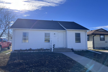 617 E 11th Street Cozad, Nebraska 69130-0000, 2 Bedrooms Bedrooms, ,1 BathroomBathrooms,Residential,For Sale,617 E 11th Street,20241635