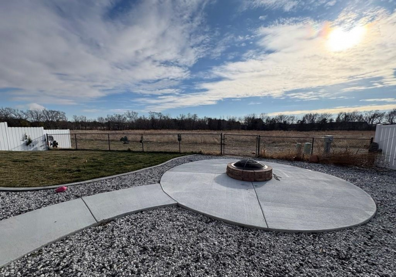 2916 E Laux Drive Hastings, Nebraska 68901, 5 Bedrooms Bedrooms, ,3 BathroomsBathrooms,Residential,For Sale,2916 E Laux Drive,20250311
