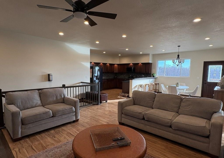 2916 E Laux Drive Hastings, Nebraska 68901, 5 Bedrooms Bedrooms, ,3 BathroomsBathrooms,Residential,For Sale,2916 E Laux Drive,20250311
