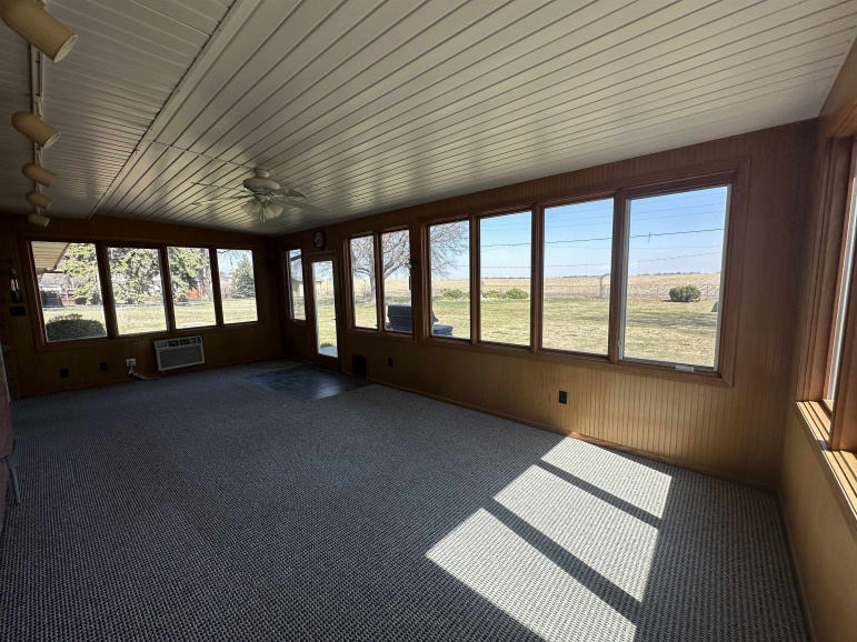 3185 S Baltimore Avenue Hastings, Nebraska 68901, 3 Bedrooms Bedrooms, ,3 BathroomsBathrooms,Residential,For Sale,3185 S Baltimore Avenue,20250320