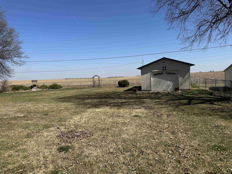 3185 S Baltimore Avenue Hastings, Nebraska 68901, 3 Bedrooms Bedrooms, ,3 BathroomsBathrooms,Residential,For Sale,3185 S Baltimore Avenue,20250320