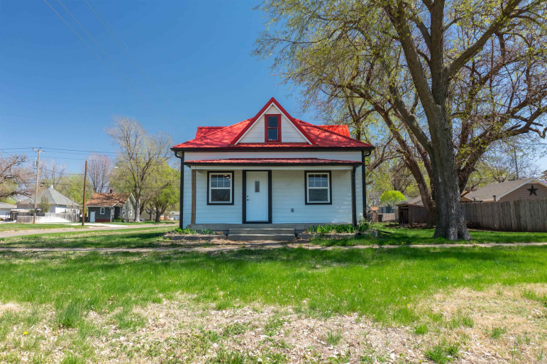 401 S Chicago Ave Hastings, Nebraska 68901, 2 Bedrooms Bedrooms, ,2 BathroomsBathrooms,Residential,For Sale,401 S Chicago Ave,20250346
