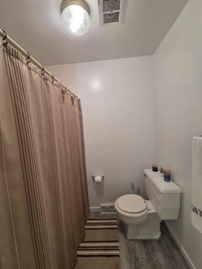 75750 HWY 21 Cozad, Nebraska 69130, 3 Bedrooms Bedrooms, ,2 BathroomsBathrooms,Residential,For Sale,75750 HWY 21,20250384