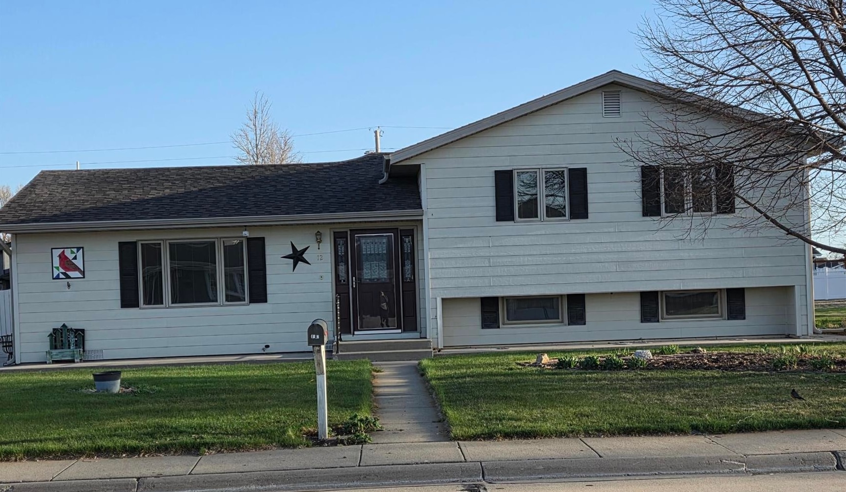 12 Gatewood Drive Cozad, Nebraska 69130, 4 Bedrooms Bedrooms, ,3 BathroomsBathrooms,Residential,For Sale,12 Gatewood Drive,20250386