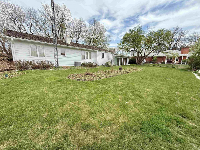 1315 Heritage Drive Hastings, Nebraska 68901, 3 Bedrooms Bedrooms, ,4 BathroomsBathrooms,Residential,For Sale,1315 Heritage Drive,20250425