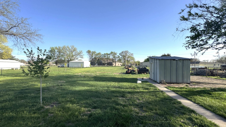 2519 Pioneer Boulevard Grand Island, Nebraska 68801, 3 Bedrooms Bedrooms, ,2 BathroomsBathrooms,Residential,For Sale,2519 Pioneer Boulevard,20250460