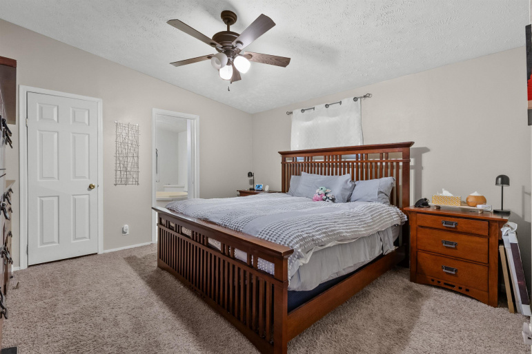 735 N Derby Avenue Giltner, Nebraska 68841, 6 Bedrooms Bedrooms, ,3 BathroomsBathrooms,Residential,For Sale,735 N Derby Avenue,20250152