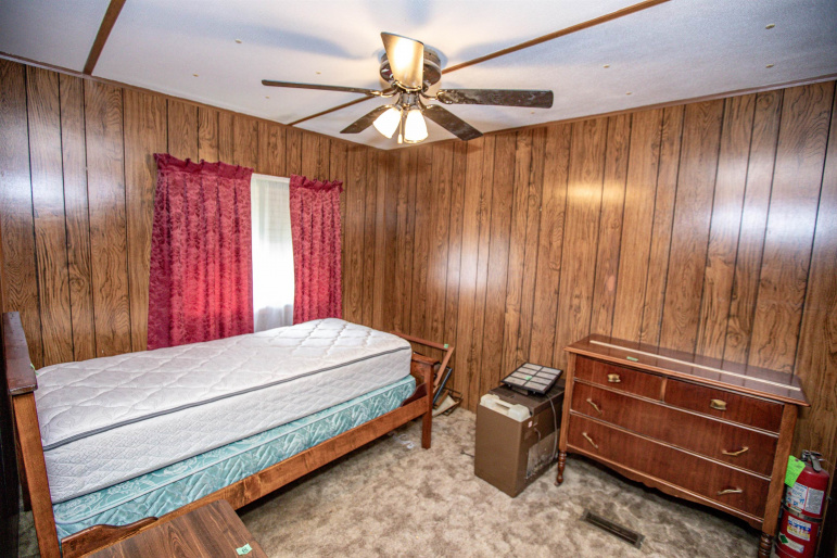 9750 Lincoln Avenue Holstein, Nebraska 68950, 2 Bedrooms Bedrooms, ,1 BathroomBathrooms,Residential,For Sale,9750 Lincoln Avenue,20250520