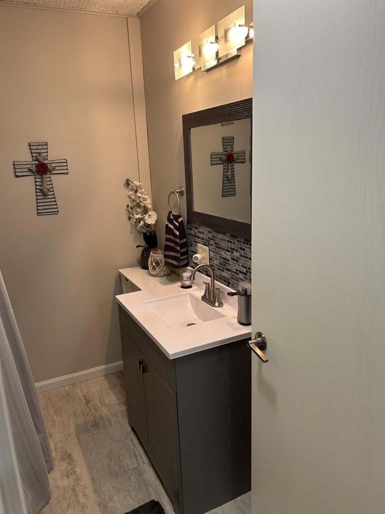 306 N Calvert Avenue Elwood, Nebraska 68937, 4 Bedrooms Bedrooms, ,2 BathroomsBathrooms,Residential,For Sale,306 N Calvert Avenue,20241034