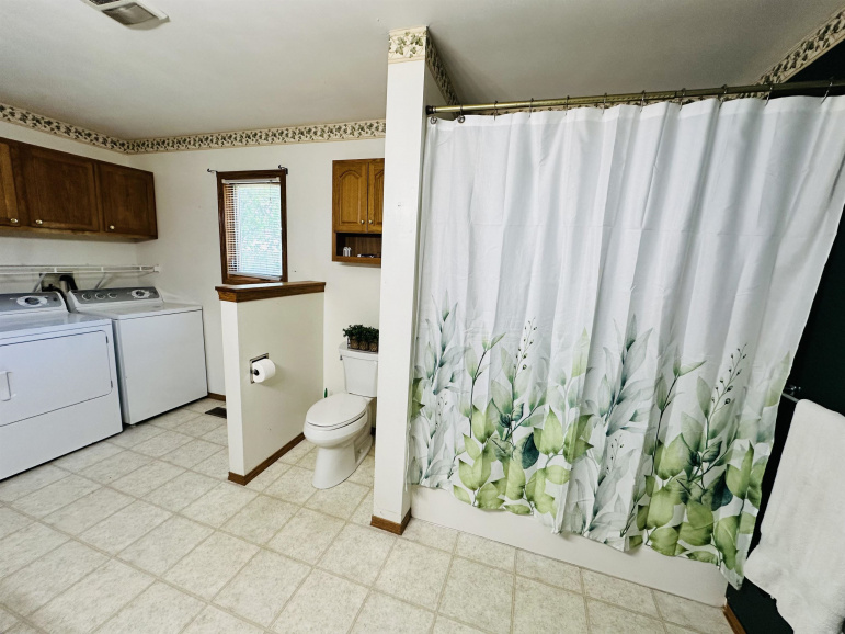 309 S Sycamore Street Blue Hill, Nebraska 68930, 2 Bedrooms Bedrooms, ,1 BathroomBathrooms,Residential,For Sale,309 S Sycamore Street,20250551