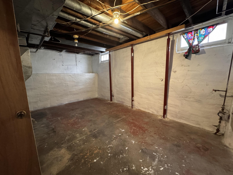 1210 W 7th Street Hastings, Nebraska 68901, 2 Bedrooms Bedrooms, ,1 BathroomBathrooms,Residential,For Sale,1210 W 7th Street,20250583