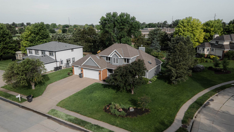 1802 Westchester Drive Hastings, Nebraska 68901, 4 Bedrooms Bedrooms, ,4 BathroomsBathrooms,Residential,For Sale,1802 Westchester Drive,20250670