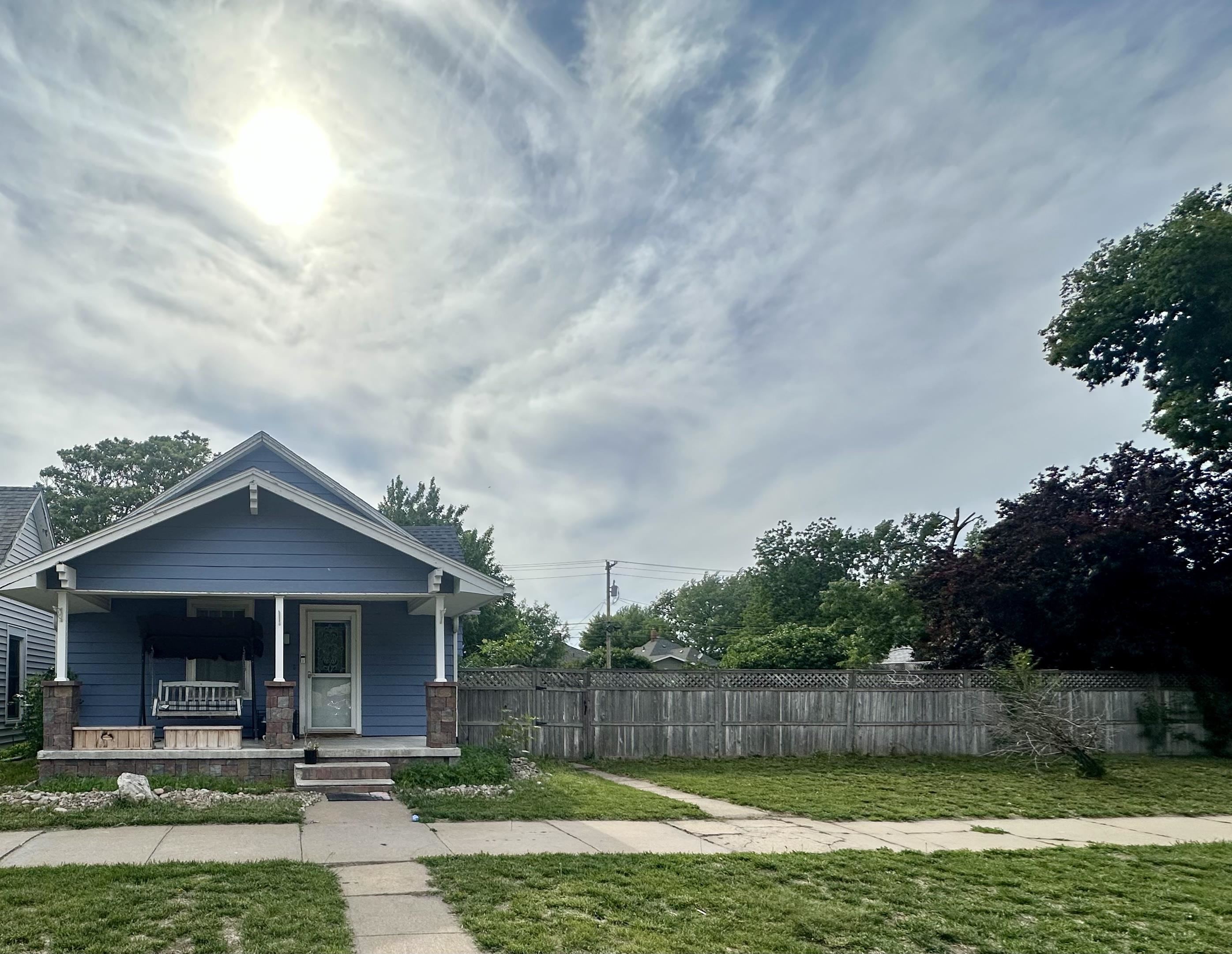 514 S Hastings Avenue Hastings, Nebraska 68901, 2 Bedrooms Bedrooms, ,2 BathroomsBathrooms,Residential,For Sale,514 S Hastings Avenue,20250687