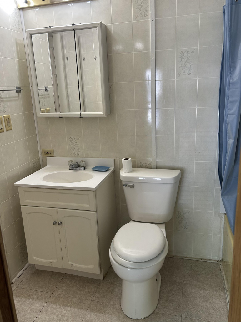 12 Avalon Lane Hastings, Nebraska 68901, 3 Bedrooms Bedrooms, ,2 BathroomsBathrooms,Residential,For Sale,12 Avalon Lane,20250696