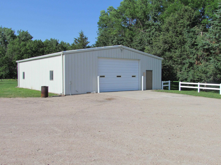 74769 L Road Elm Creek, Nebraska 68836-8004, 2 Bedrooms Bedrooms, ,3 BathroomsBathrooms,Residential,For Sale,74769 L Road,20250708
