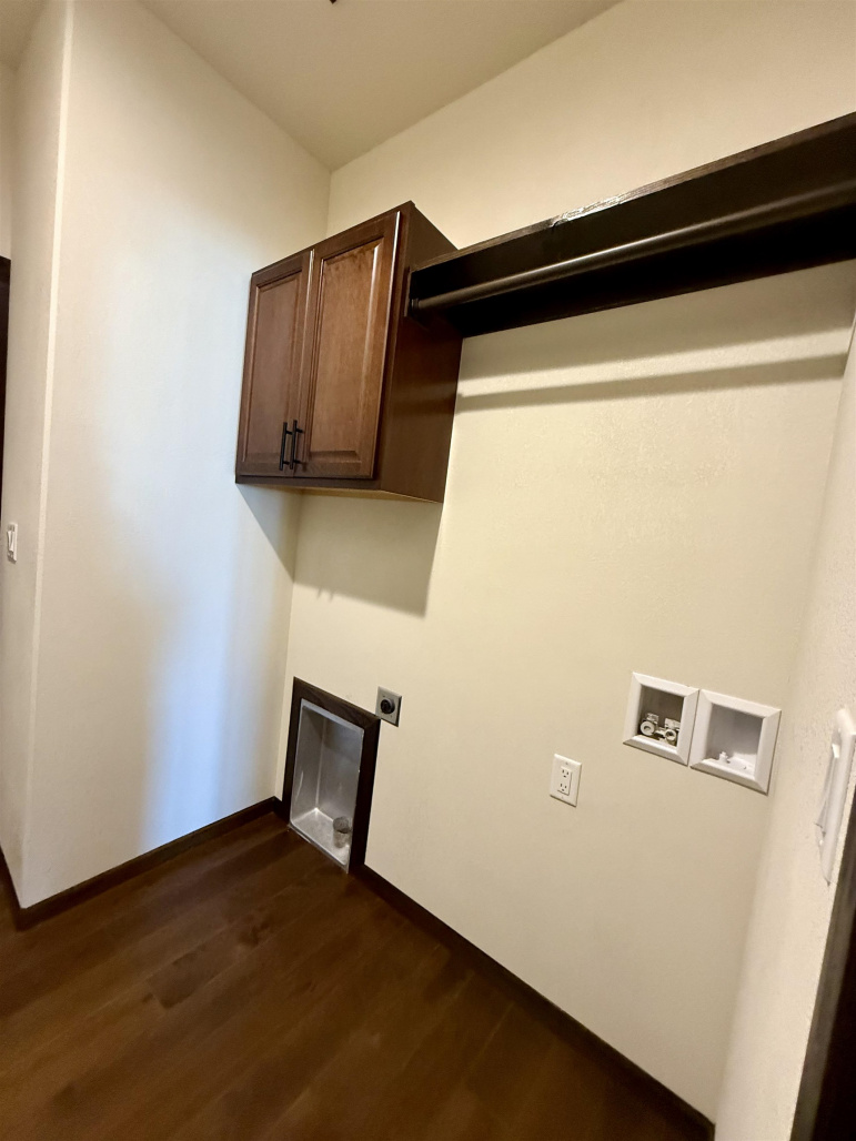 3221 Frahm Lane Hastings, Nebraska 68901, 5 Bedrooms Bedrooms, ,3 BathroomsBathrooms,Residential,For Sale,3221 Frahm Lane,20250716