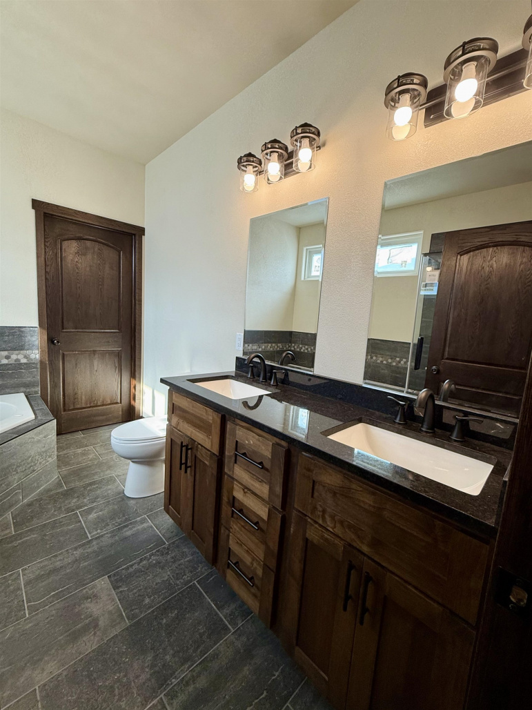 3221 Frahm Lane Hastings, Nebraska 68901, 5 Bedrooms Bedrooms, ,3 BathroomsBathrooms,Residential,For Sale,3221 Frahm Lane,20250716
