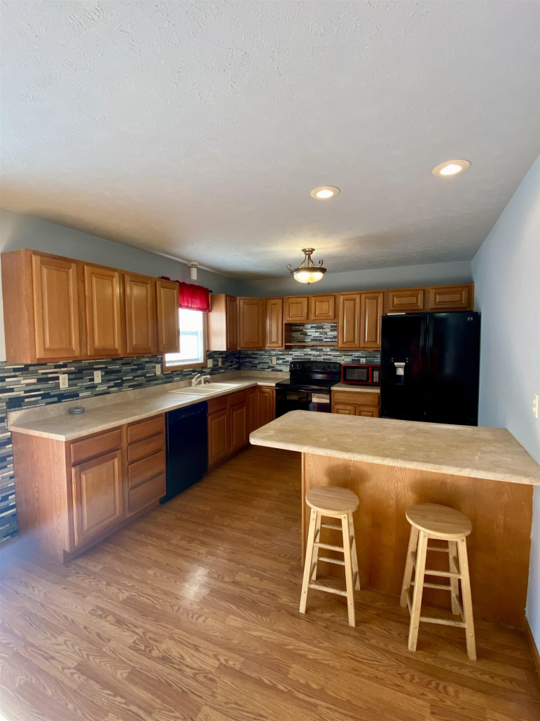 58 LaPlatte Road Kearney, Nebraska 68845, 2 Bedrooms Bedrooms, ,2 BathroomsBathrooms,Residential,For Sale,58 LaPlatte Road,20250750