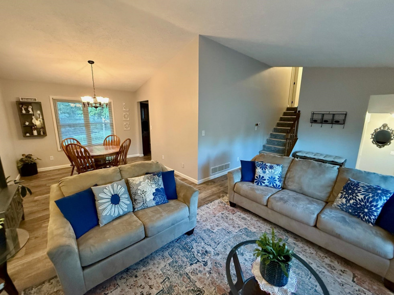 2 Crestview Place Kearney, Nebraska 68847-8333, 4 Bedrooms Bedrooms, ,4 BathroomsBathrooms,Residential,For Sale,2 Crestview Place,20250758