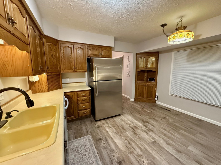 2 Crestview Place Kearney, Nebraska 68847-8333, 4 Bedrooms Bedrooms, ,4 BathroomsBathrooms,Residential,For Sale,2 Crestview Place,20250758