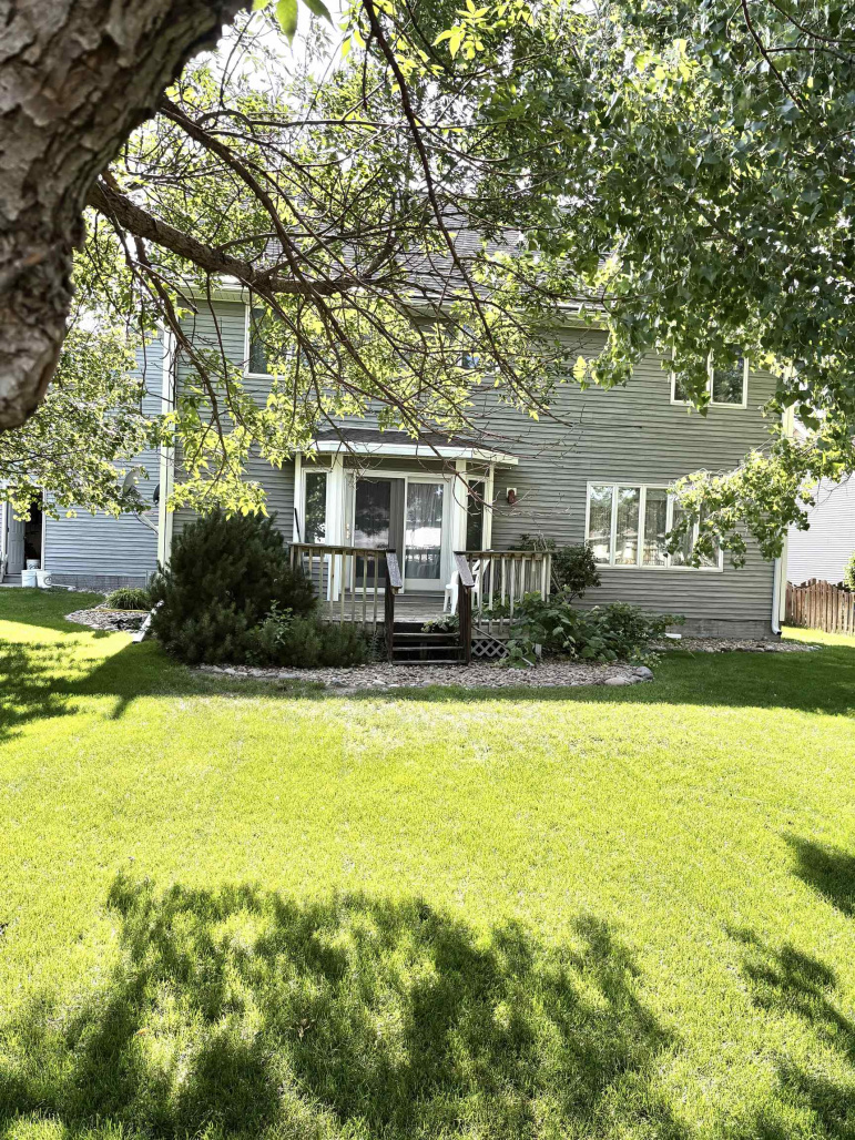 5803 Avenue P Place Kearney, Nebraska 68847, 3 Bedrooms Bedrooms, ,3 BathroomsBathrooms,Residential,For Sale,5803 Avenue P Place,20250757