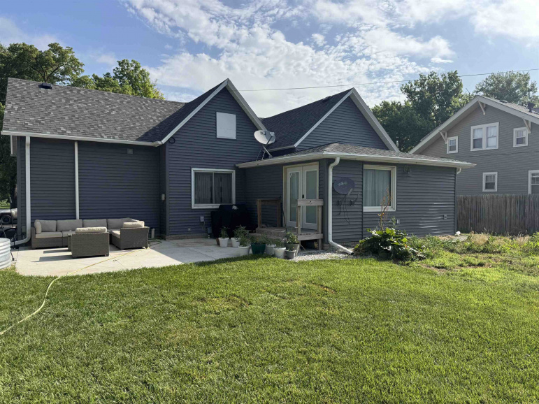 404 Sturgis Street Glenvil, Nebraska 68941, 4 Bedrooms Bedrooms, ,2 BathroomsBathrooms,Residential,For Sale,404 Sturgis Street,20250765