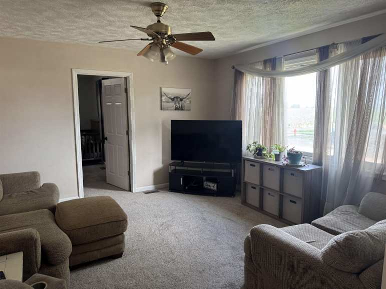 404 Sturgis Street Glenvil, Nebraska 68941, 4 Bedrooms Bedrooms, ,2 BathroomsBathrooms,Residential,For Sale,404 Sturgis Street,20250765