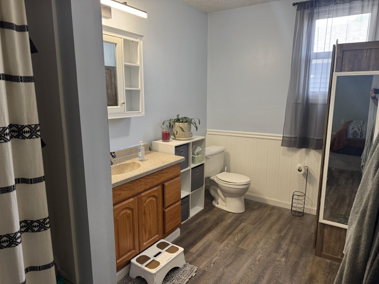 404 Sturgis Street Glenvil, Nebraska 68941, 4 Bedrooms Bedrooms, ,2 BathroomsBathrooms,Residential,For Sale,404 Sturgis Street,20250765
