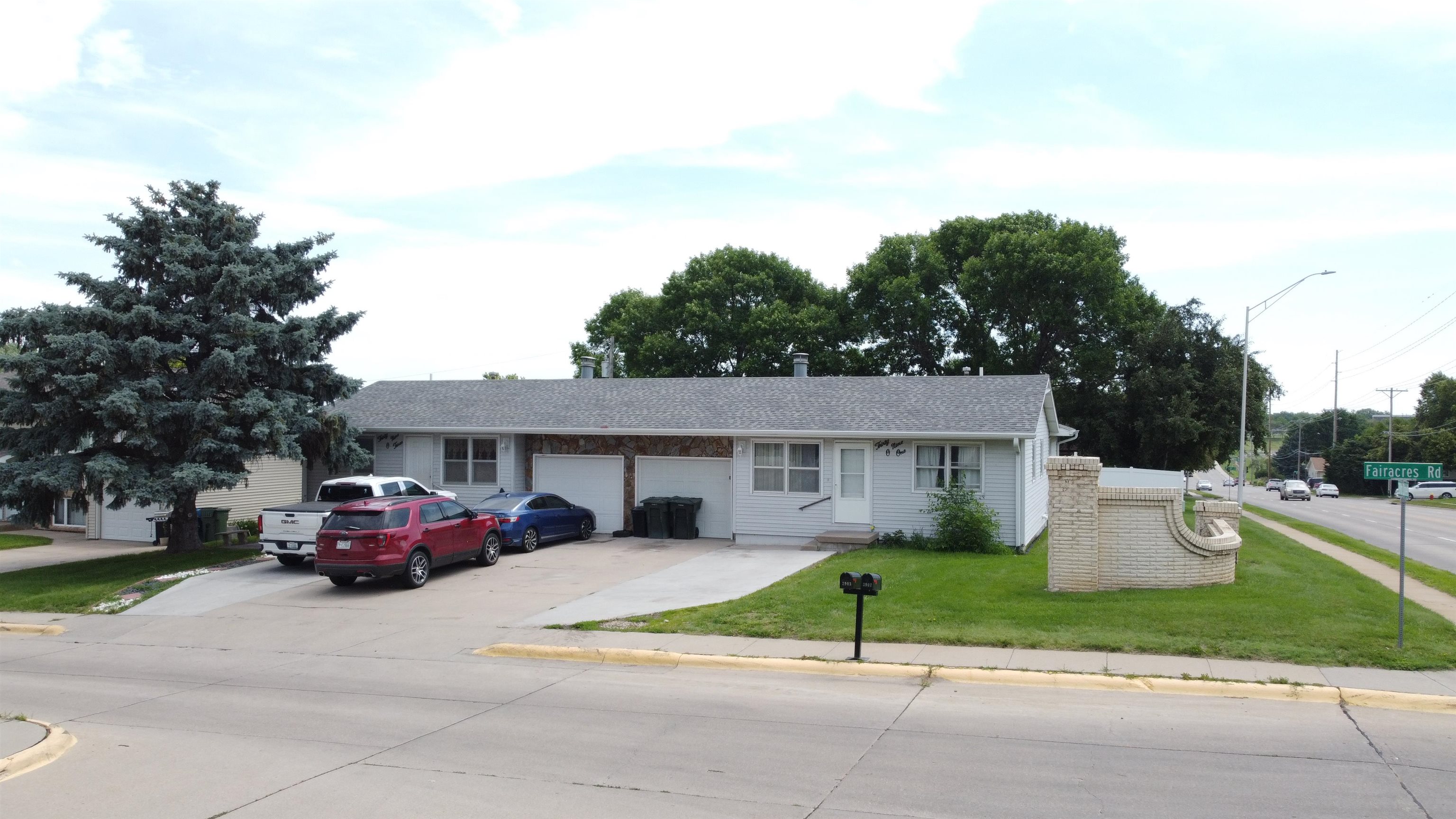 3901-3903 Fairacres Road Kearney, Nebraska 68845, 4 Bedrooms Bedrooms, ,4 BathroomsBathrooms,Residential,For Sale,3901-3903 Fairacres Road,20250772