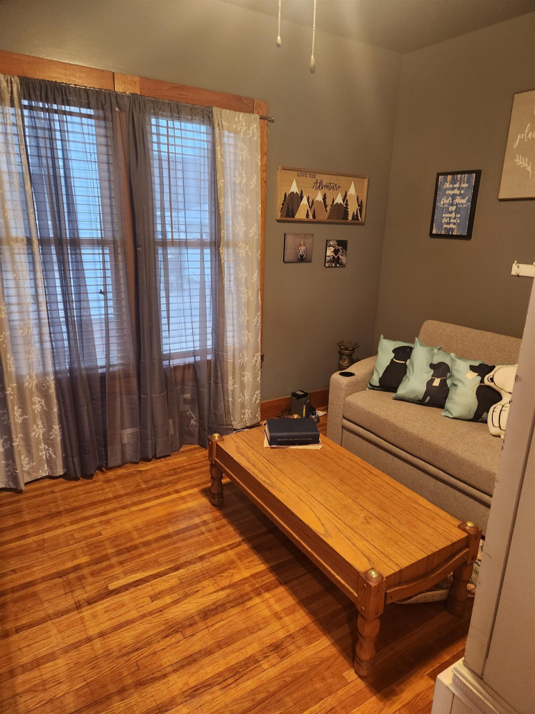 914 N Colorado Avenue Hastings, Nebraska 68901, 5 Bedrooms Bedrooms, ,2 BathroomsBathrooms,Residential,For Sale,914 N Colorado Avenue,20250770