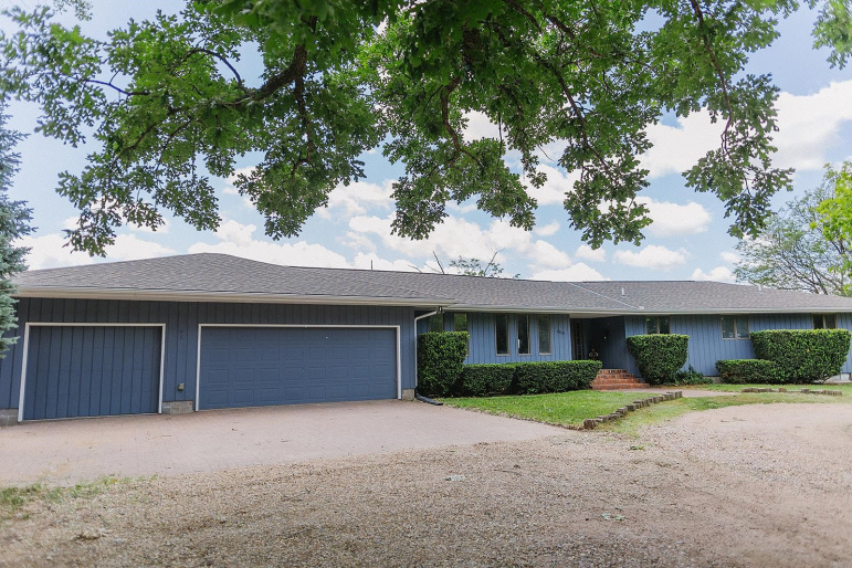 25275 115th Road Kearney, Nebraska 68845, 5 Bedrooms Bedrooms, ,4 BathroomsBathrooms,Residential,For Sale,25275 115th Road,20250789