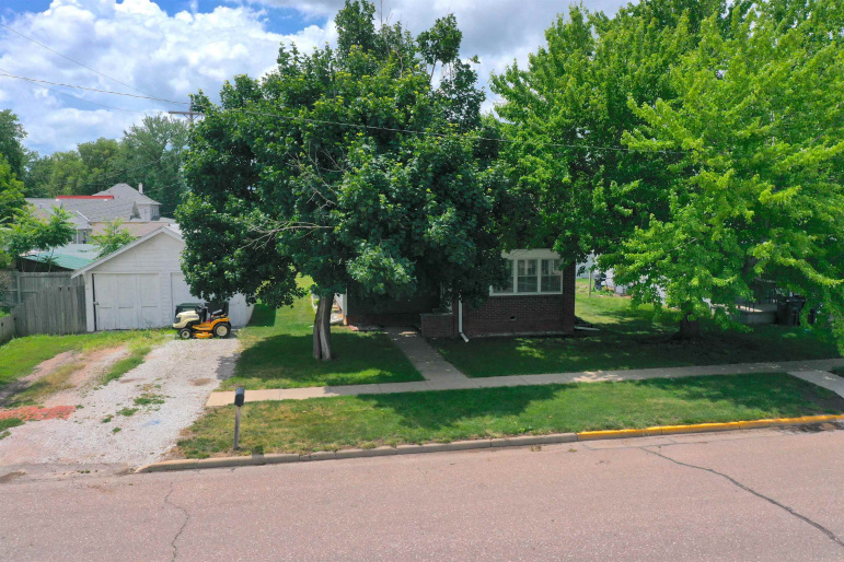 315 N California Avenue Hastings, Nebraska 68901, 3 Bedrooms Bedrooms, ,2 BathroomsBathrooms,Residential,For Sale,315 N California Avenue,20250791