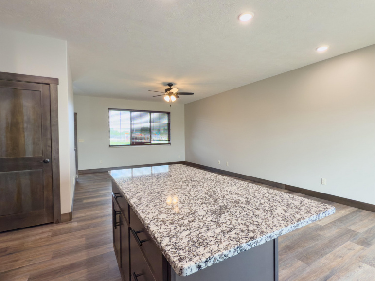 3403 X Avenue Kearney, Nebraska 68847, 4 Bedrooms Bedrooms, ,3 BathroomsBathrooms,Residential,For Sale,3403 X Avenue,20250790