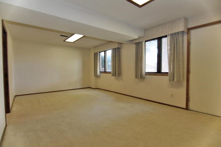 110 E 39th Street A-7 Kearney, Nebraska 68847, 3 Bedrooms Bedrooms, ,2 BathroomsBathrooms,Residential,For Sale,110 E 39th Street A-7,20250797