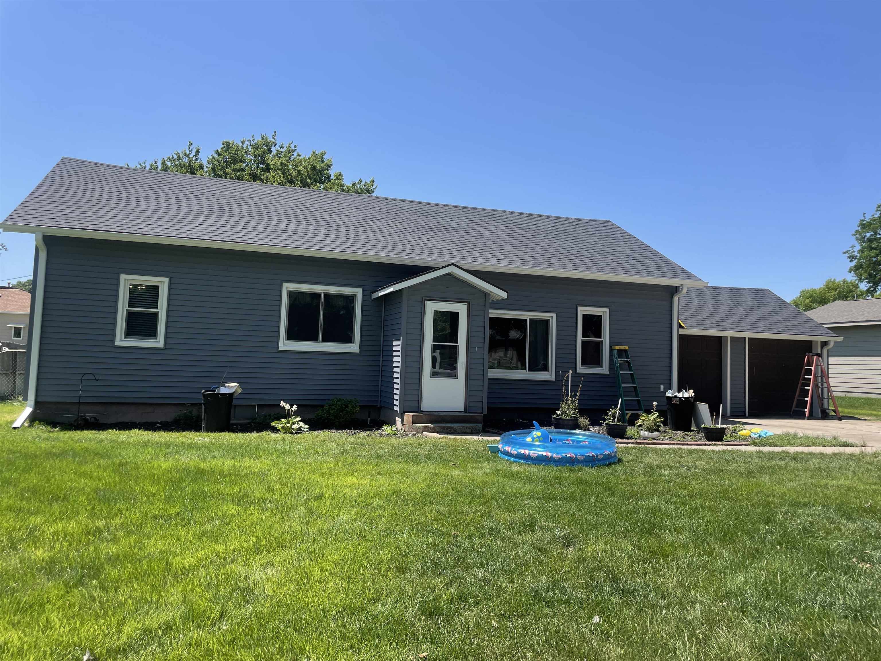 1912 Ave J Gothenburg, Nebraska 69138, 3 Bedrooms Bedrooms, ,1 BathroomBathrooms,Residential,For Sale,1912 Ave J,20250802