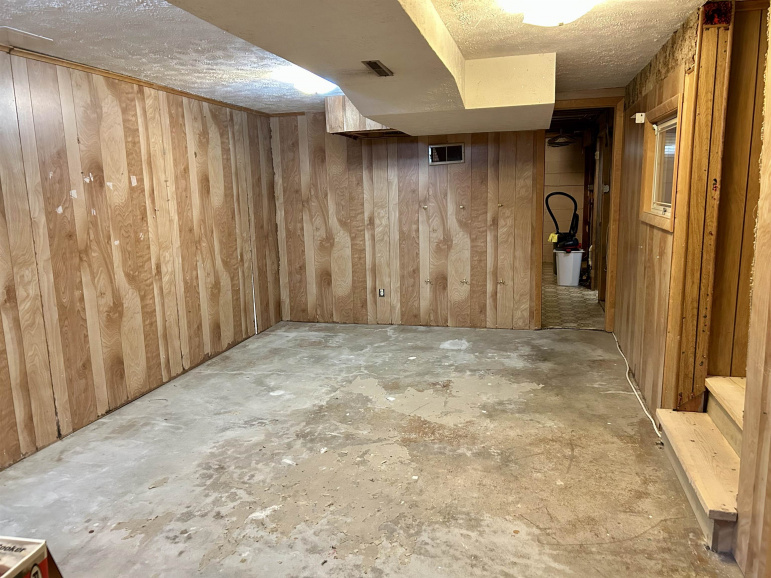 2318 W 8th Street Hastings, Nebraska 68901, 3 Bedrooms Bedrooms, ,2 BathroomsBathrooms,Residential,For Sale,2318 W 8th Street,20250815