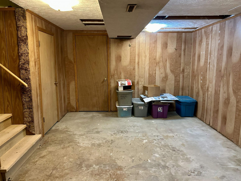 2318 W 8th Street Hastings, Nebraska 68901, 3 Bedrooms Bedrooms, ,2 BathroomsBathrooms,Residential,For Sale,2318 W 8th Street,20250815