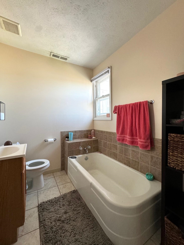 101 W 24th Street Kearney, Nebraska 68847-5358, ,Commercial/industrial,For Sale,101 W 24th Street,20240913
