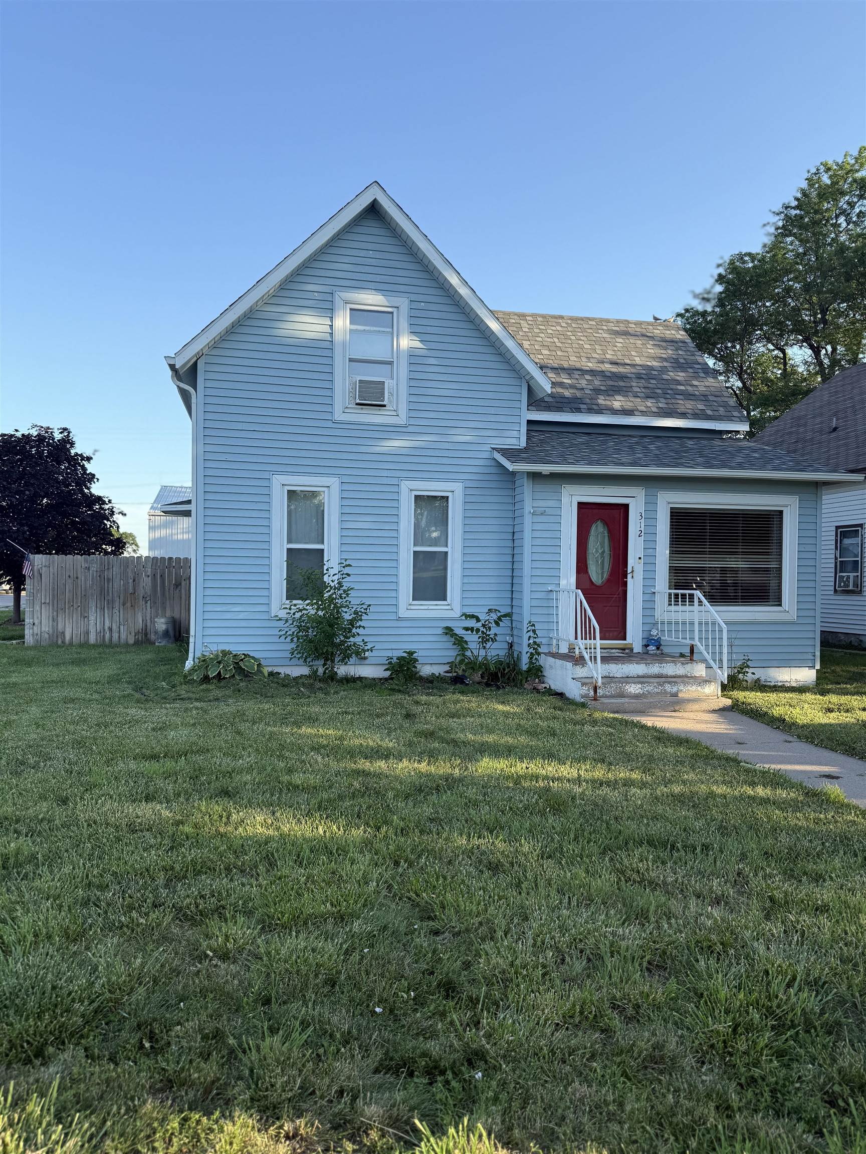 312 E 6th Street Lexington, Nebraska 68850, 4 Bedrooms Bedrooms, ,2 BathroomsBathrooms,Residential,For Sale,312 E 6th Street,20250828
