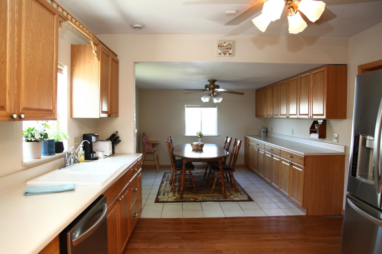 504 E 5th Street Lexington, Nebraska 68850, 3 Bedrooms Bedrooms, ,2 BathroomsBathrooms,Residential,For Sale,504 E 5th Street,20250826