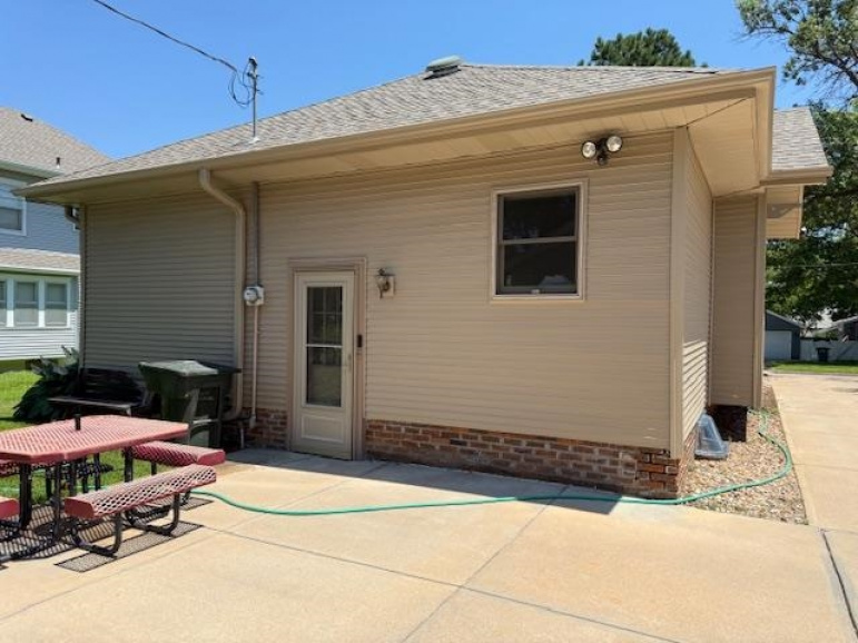 1407 N Denver Avenue Hastings, Nebraska 68901, 3 Bedrooms Bedrooms, ,2 BathroomsBathrooms,Residential,For Sale,1407 N Denver Avenue,20250845