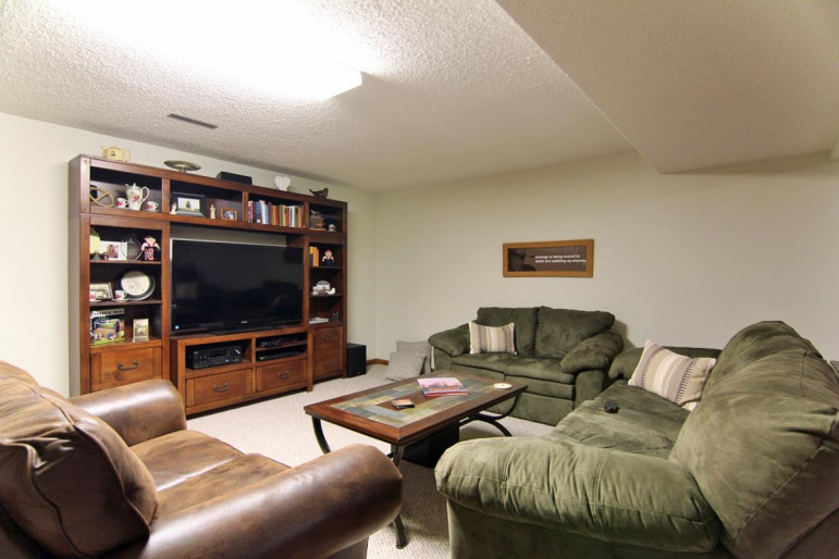 1519 E 43rd Street Kearney, Nebraska 68847, 3 Bedrooms Bedrooms, ,3 BathroomsBathrooms,Residential,For Sale,1519 E 43rd Street,20250890