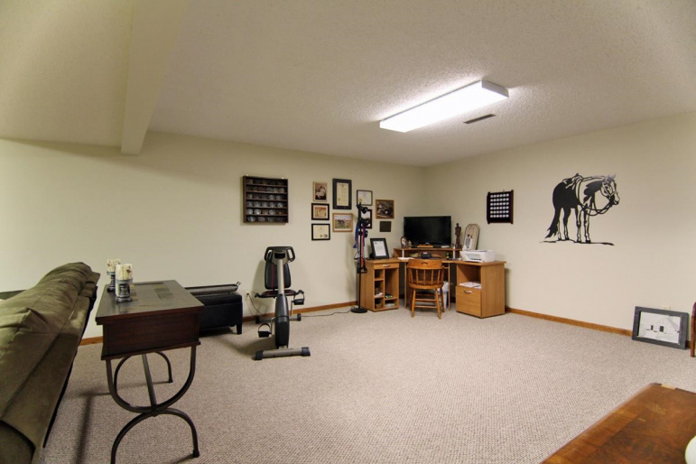 1519 E 43rd Street Kearney, Nebraska 68847, 3 Bedrooms Bedrooms, ,3 BathroomsBathrooms,Residential,For Sale,1519 E 43rd Street,20250890