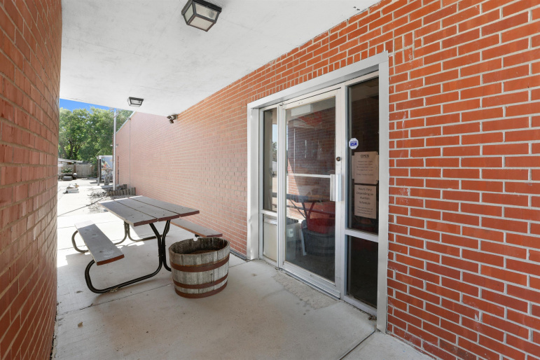 121 E 2nd Street Hastings, Nebraska 68901-0000, ,Commercial/industrial,For Sale,121 E 2nd Street,20250921