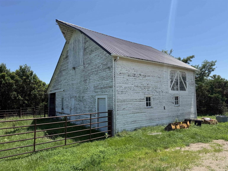31920 B Road Inland, Nebraska 68954, 3 Bedrooms Bedrooms, ,3 BathroomsBathrooms,Residential,For Sale,31920 B Road,20250931