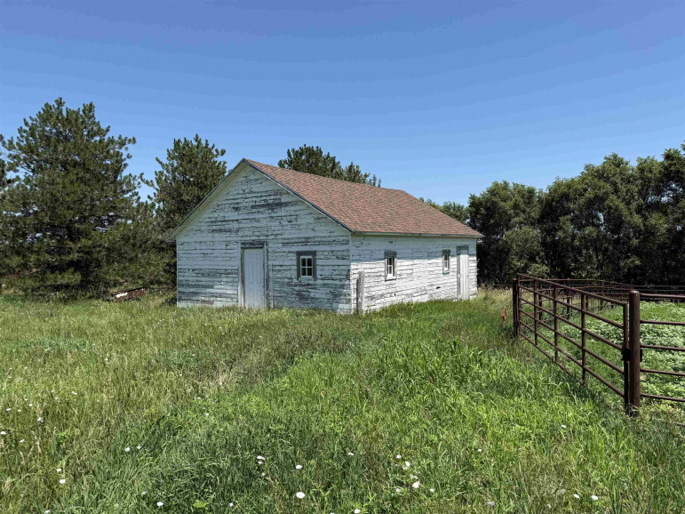 31920 B Road Inland, Nebraska 68954, 3 Bedrooms Bedrooms, ,3 BathroomsBathrooms,Residential,For Sale,31920 B Road,20250931