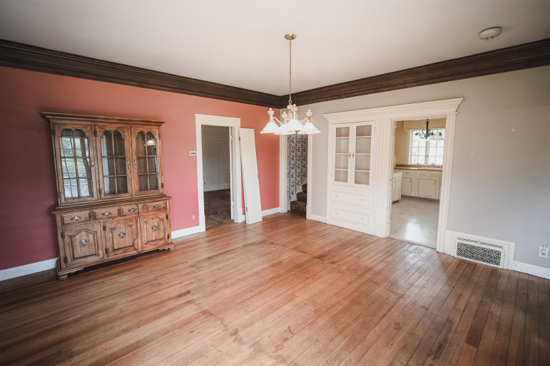 1201 Pershing Road Hastings, Nebraska 68901, 4 Bedrooms Bedrooms, ,3 BathroomsBathrooms,Residential,For Sale,1201 Pershing Road,20250936