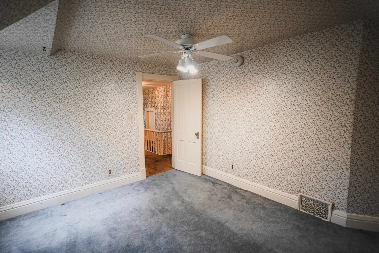 1201 Pershing Road Hastings, Nebraska 68901, 4 Bedrooms Bedrooms, ,3 BathroomsBathrooms,Residential,For Sale,1201 Pershing Road,20250936