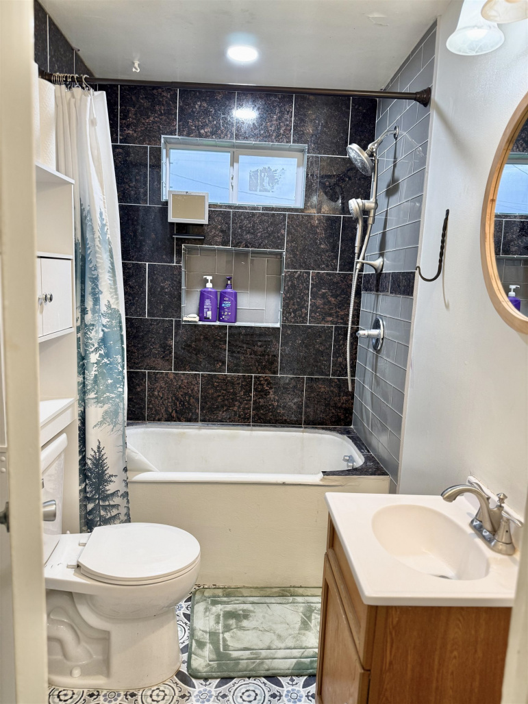 1607 N Jackson Street Lexington, Nebraska 68850, 3 Bedrooms Bedrooms, ,2 BathroomsBathrooms,Residential,For Sale,1607 N Jackson Street,20250948