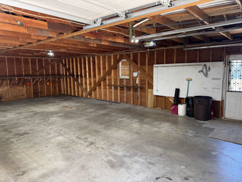 310 W 11th Street Wood River, Nebraska 68883, 3 Bedrooms Bedrooms, ,1 BathroomBathrooms,Residential,For Sale,310 W 11th Street,20250951